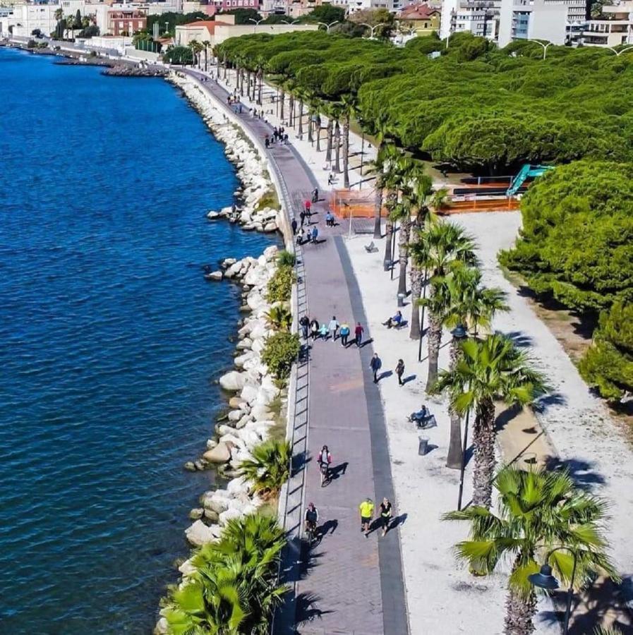 Sunshine Apartment - Appartamento Vicino Al Mare, Cagliari, Sardinia Dış mekan fotoğraf