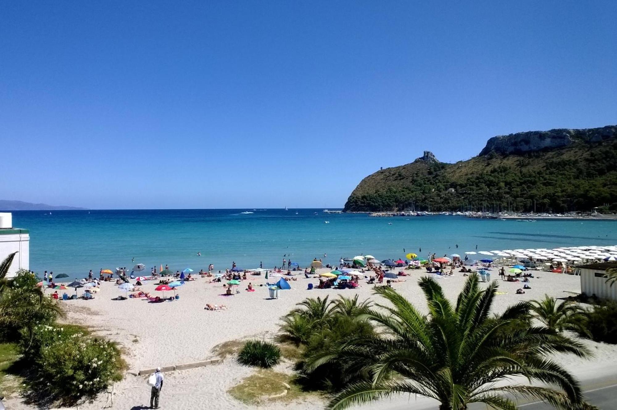 Sunshine Apartment - Appartamento Vicino Al Mare, Cagliari, Sardinia Dış mekan fotoğraf