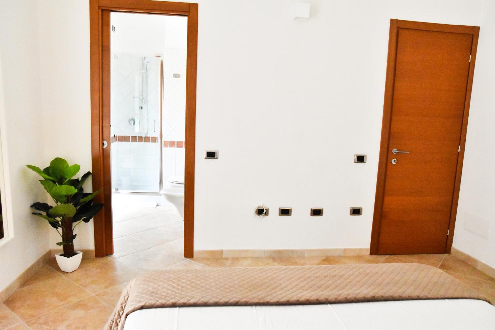 Sunshine Apartment - Appartamento Vicino Al Mare, Cagliari, Sardinia Dış mekan fotoğraf