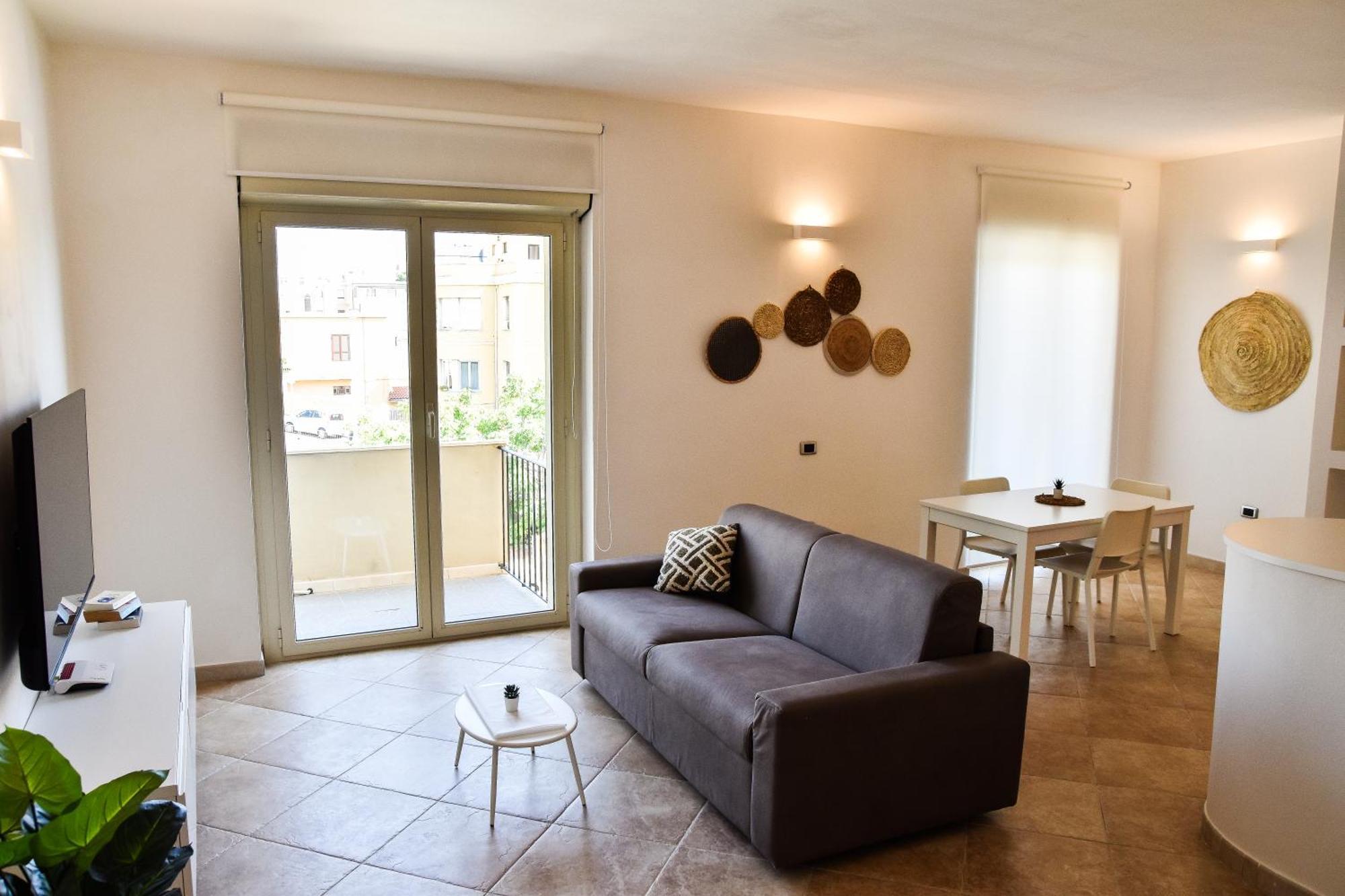 Sunshine Apartment - Appartamento Vicino Al Mare, Cagliari, Sardinia Dış mekan fotoğraf